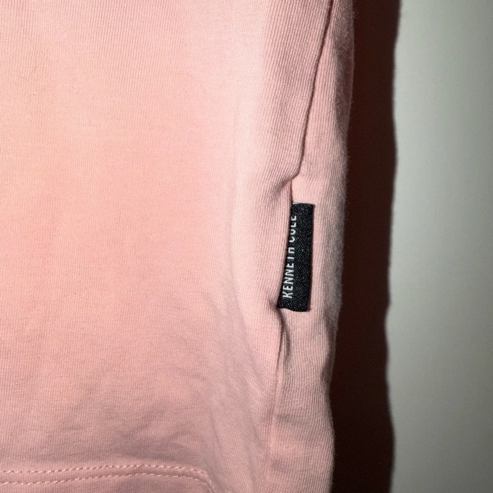 Kenneth Cole Soft Pink Short Sleeve Tee Minimalist Clean Guy Casual Basic